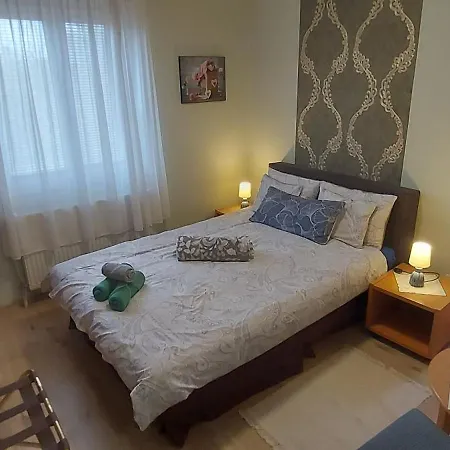 Vérteskacsa Pensión 3*